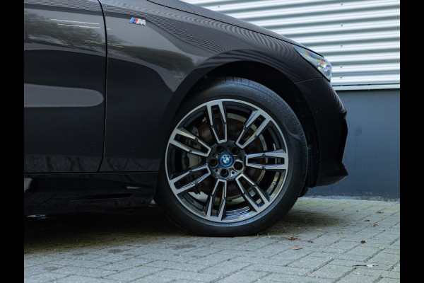 BMW i5 xDrive40 M-Sport - Onderstel Prof - Trekhaak - Bowers & Wilkins - Driving Ass Prof