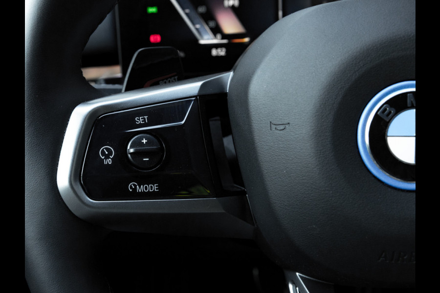 BMW i5 xDrive40 M-Sport - Onderstel Prof - Trekhaak - Bowers & Wilkins - Driving Ass Prof