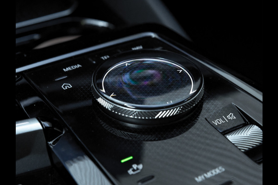 BMW i5 xDrive40 M-Sport - Onderstel Prof - Trekhaak - Bowers & Wilkins - Driving Ass Prof