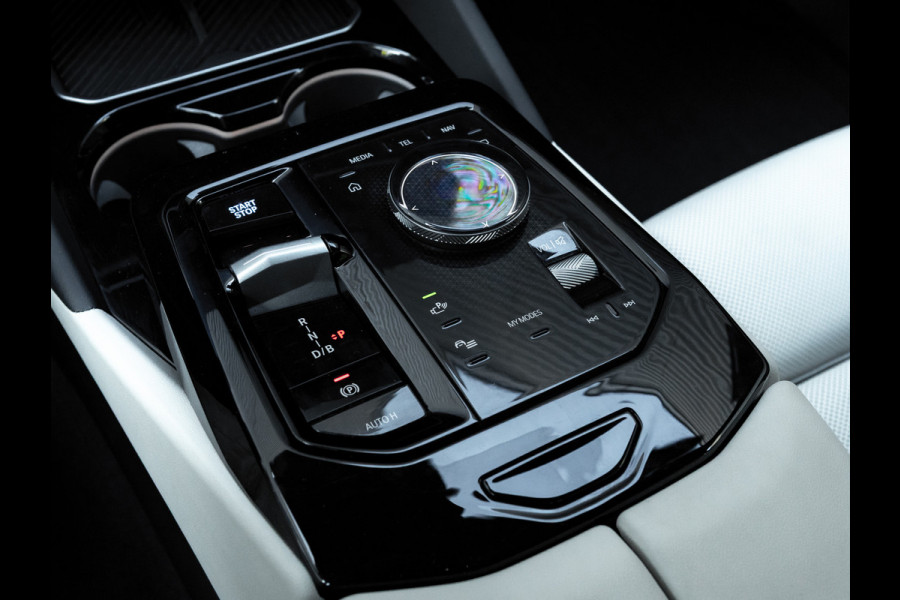 BMW i5 xDrive40 M-Sport - Onderstel Prof - Trekhaak - Bowers & Wilkins - Driving Ass Prof