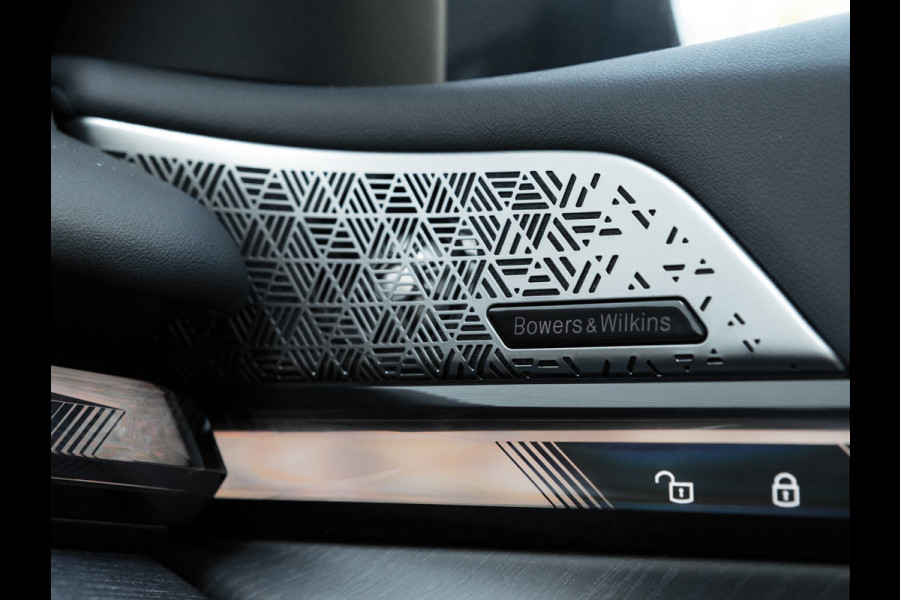 BMW i5 xDrive40 M-Sport - Onderstel Prof - Trekhaak - Bowers & Wilkins - Driving Ass Prof