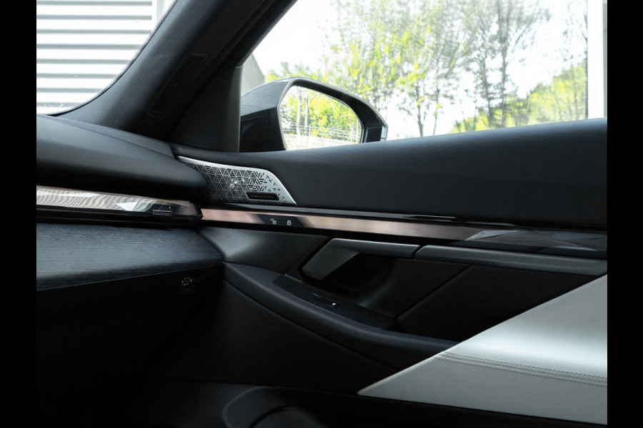BMW i5 xDrive40 M-Sport - Onderstel Prof - Trekhaak - Bowers & Wilkins - Driving Ass Prof