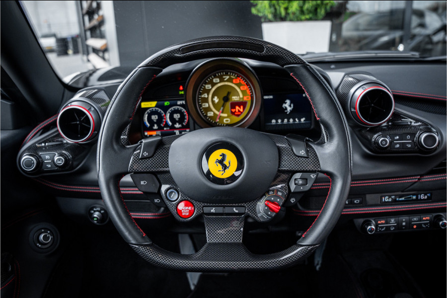 Ferrari F8 Tributo 3.9 V8 HELE - Dealeronderhouden | Nero Daytona | Carbon | Camera