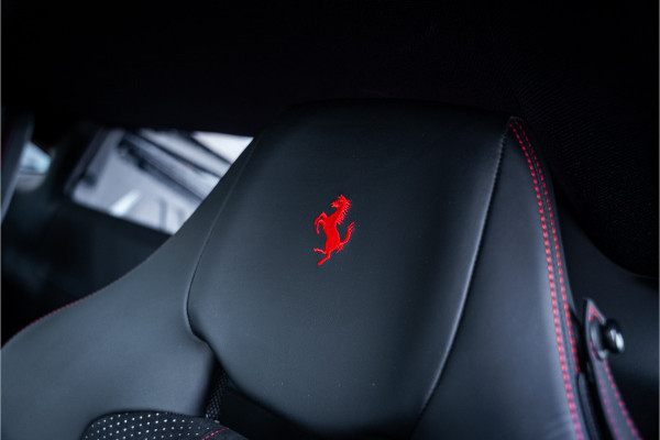 Ferrari F8 Tributo 3.9 V8 HELE - Dealeronderhouden | Nero Daytona | Carbon | Camera