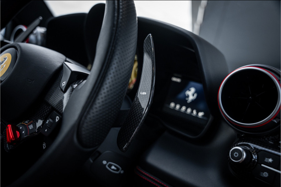 Ferrari F8 Tributo 3.9 V8 HELE - Dealeronderhouden | Nero Daytona | Carbon | Camera