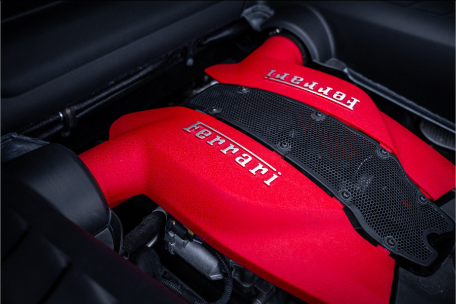 Ferrari F8 Tributo 3.9 V8 HELE - Dealeronderhouden | Nero Daytona | Carbon | Camera