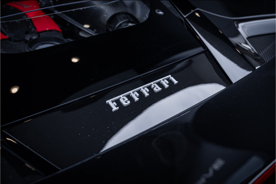 Ferrari F8 Tributo 3.9 V8 HELE - Dealeronderhouden | Nero Daytona | Carbon | Camera