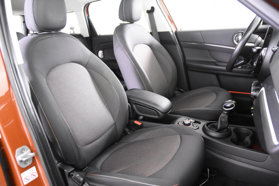 MINI Countryman 2.0 Cooper S E ALL4 *1ste Eigenaar*Navigatie*4x4*PDC* MINI Countryman 2.0 Cooper S E ALL4 *1ste Eigenaar*Navigatie*4x4*PDC*