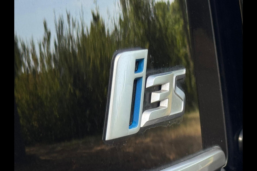 BMW i3 S 120Ah 42 kWh, panoramadak, harman/CARDON, achteruitrijcamera, 20 inch, vele opties