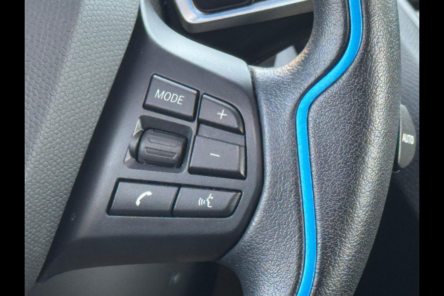 BMW i3 S 120Ah 42 kWh, panoramadak, harman/CARDON, achteruitrijcamera, 20 inch, vele opties