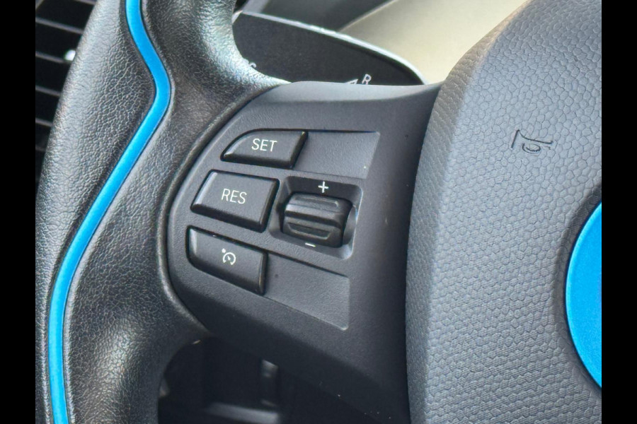 BMW i3 S 120Ah 42 kWh, panoramadak, harman/CARDON, achteruitrijcamera, 20 inch, vele opties
