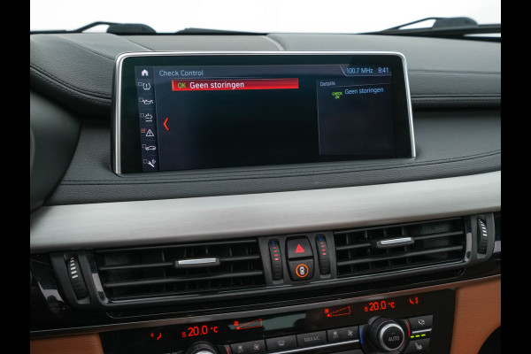 BMW X6 M50d M-Sport-Pack Innovation-Pack Aut. *PANO | LUXURY-LEATHER | FULL-LED | HARMAN/KARDON-SURROUND | MEMORY-PACK | TOPVIEW | HEAD-UP | NAVI-FULLMAP | SHIFT-PADDLES | CRUISE | HEATED-SPORTSEATS | 20''ALU* BMW X6 M50d M-Sport-Pack Innovation-Pack Aut. *PANO | LUXURY-LEATHER | FULL-LED | HARMAN/KARDON-SURROUND | MEMORY-PACK | TOPVIEW | HEAD-UP | NAVI-FULLMAP | SHIFT-PADDLES | CRUISE | HEATED-SPORTSEATS | 20''ALU*