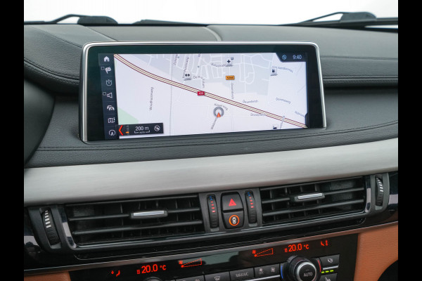 BMW X6 M50d M-Sport-Pack Innovation-Pack Aut. *PANO | LUXURY-LEATHER | FULL-LED | HARMAN/KARDON-SURROUND | MEMORY-PACK | TOPVIEW | HEAD-UP | NAVI-FULLMAP | SHIFT-PADDLES | CRUISE | HEATED-SPORTSEATS | 20''ALU* BMW X6 M50d M-Sport-Pack Innovation-Pack Aut. *PANO | LUXURY-LEATHER | FULL-LED | HARMAN/KARDON-SURROUND | MEMORY-PACK | TOPVIEW | HEAD-UP | NAVI-FULLMAP | SHIFT-PADDLES | CRUISE | HEATED-SPORTSEATS | 20''ALU*