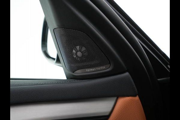 BMW X6 M50d M-Sport-Pack Innovation-Pack Aut. *PANO | LUXURY-LEATHER | FULL-LED | HARMAN/KARDON-SURROUND | MEMORY-PACK | TOPVIEW | HEAD-UP | NAVI-FULLMAP | SHIFT-PADDLES | CRUISE | HEATED-SPORTSEATS | 20''ALU* BMW X6 M50d M-Sport-Pack Innovation-Pack Aut. *PANO | LUXURY-LEATHER | FULL-LED | HARMAN/KARDON-SURROUND | MEMORY-PACK | TOPVIEW | HEAD-UP | NAVI-FULLMAP | SHIFT-PADDLES | CRUISE | HEATED-SPORTSEATS | 20''ALU*