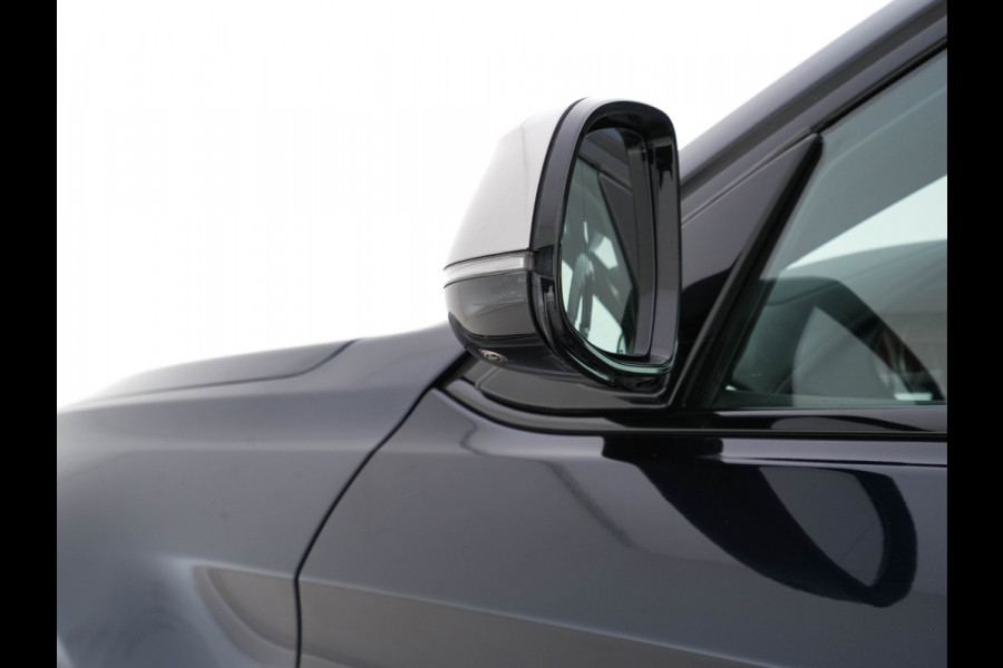 BMW X6 M50d M-Sport-Pack Innovation-Pack Aut. *PANO | LUXURY-LEATHER | FULL-LED | HARMAN/KARDON-SURROUND | MEMORY-PACK | TOPVIEW | HEAD-UP | NAVI-FULLMAP | SHIFT-PADDLES | CRUISE | HEATED-SPORTSEATS | 20''ALU* BMW X6 M50d M-Sport-Pack Innovation-Pack Aut. *PANO | LUXURY-LEATHER | FULL-LED | HARMAN/KARDON-SURROUND | MEMORY-PACK | TOPVIEW | HEAD-UP | NAVI-FULLMAP | SHIFT-PADDLES | CRUISE | HEATED-SPORTSEATS | 20''ALU*