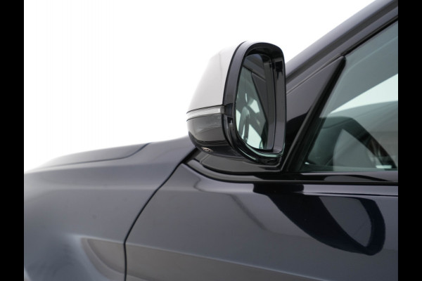 BMW X6 M50d M-Sport-Pack Innovation-Pack Aut. *PANO | LUXURY-LEATHER | FULL-LED | HARMAN/KARDON-SURROUND | MEMORY-PACK | TOPVIEW | HEAD-UP | NAVI-FULLMAP | SHIFT-PADDLES | CRUISE | HEATED-SPORTSEATS | 20''ALU* BMW X6 M50d M-Sport-Pack Innovation-Pack Aut. *PANO | LUXURY-LEATHER | FULL-LED | HARMAN/KARDON-SURROUND | MEMORY-PACK | TOPVIEW | HEAD-UP | NAVI-FULLMAP | SHIFT-PADDLES | CRUISE | HEATED-SPORTSEATS | 20''ALU*