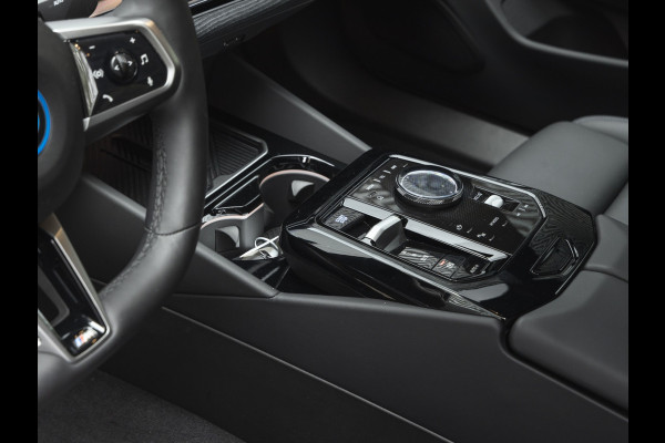BMW i5 xDrive40 M-Sport - Onderstel Prof - Trekhaak - Bowers & Wilkins - Driving Ass Prof