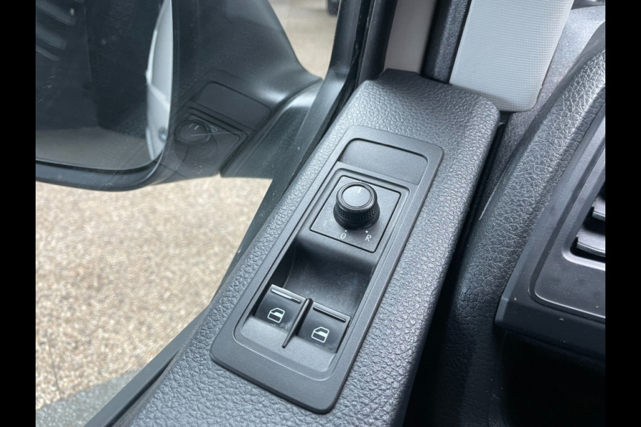 Volkswagen Transporter T6 150pk L2H1 Deurtjes ,Airco trekhaak bpm vrij
