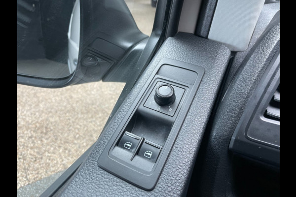 Volkswagen Transporter T6 150pk L2H1 Deurtjes ,Airco trekhaak bpm vrij
