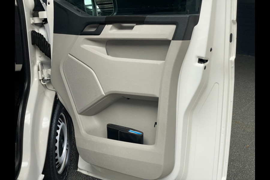 Volkswagen Transporter T6 150pk L2H1 Deurtjes ,Airco trekhaak bpm vrij