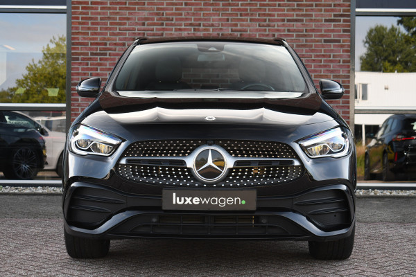 Mercedes-Benz GLA 250 e AMG Pano Night Camera