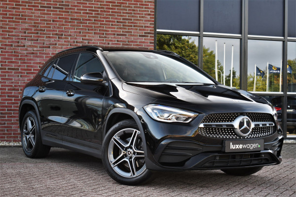 Mercedes-Benz GLA 250 e AMG Pano Night Camera