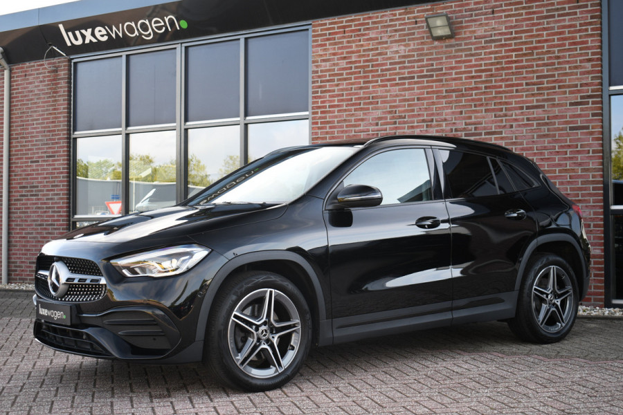 Mercedes-Benz GLA 250 e AMG Pano Night Camera