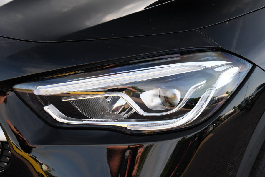 Mercedes-Benz GLA 250 e AMG Pano Night Camera