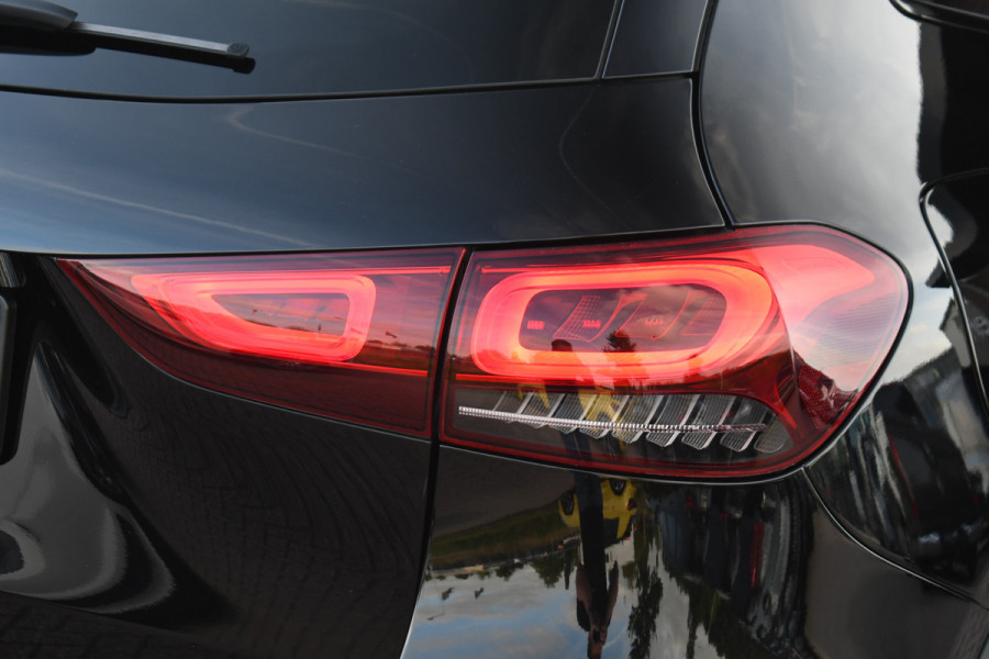 Mercedes-Benz GLA 250 e AMG Pano Night Camera