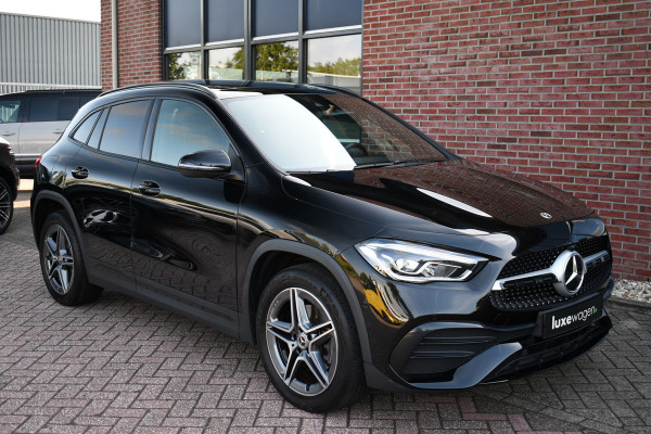 Mercedes-Benz GLA 250 e AMG Pano Night Camera
