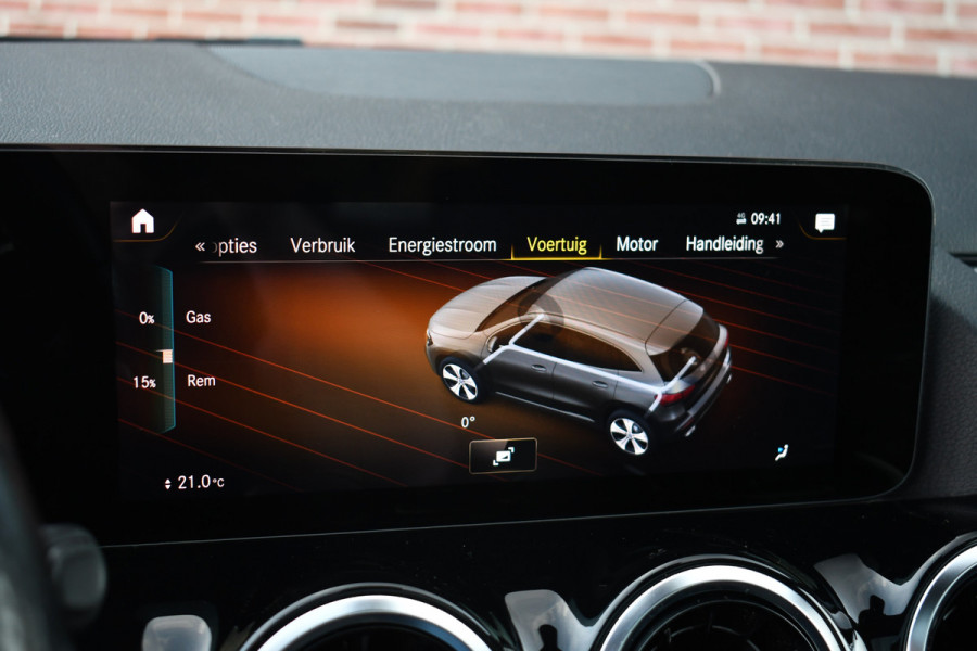 Mercedes-Benz GLA 250 e AMG Pano Night Camera