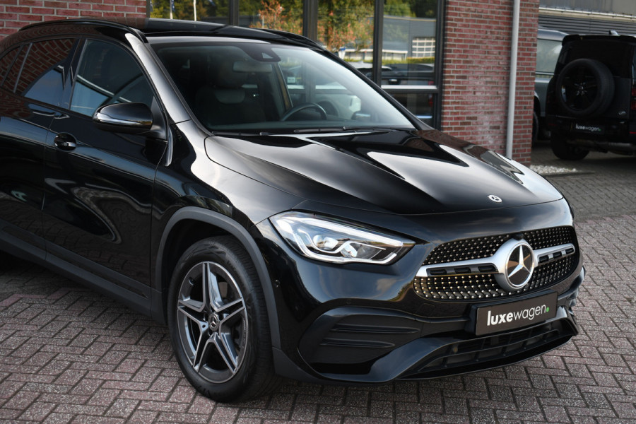 Mercedes-Benz GLA 250 e AMG Pano Night Camera