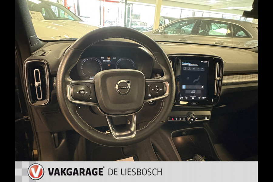 Volvo XC40 1.5 T5 Recharge Inscription / Panoramadak / pilot-assist / trekhaak / harman-kardon