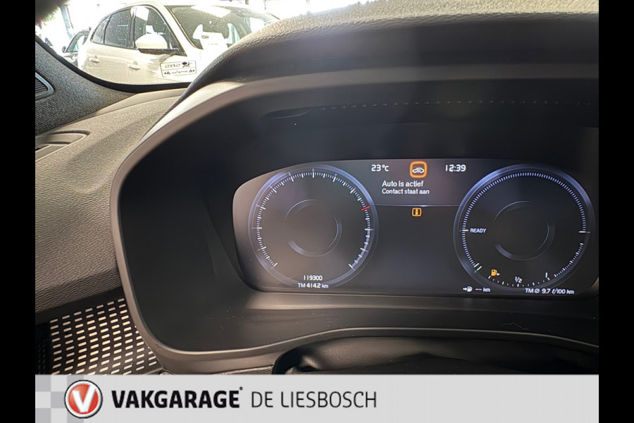 Volvo XC40 1.5 T5 Recharge Inscription / Panoramadak / pilot-assist / trekhaak / harman-kardon
