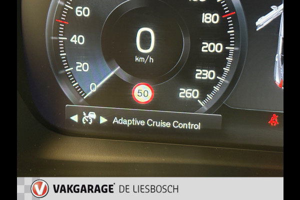 Volvo XC40 1.5 T5 Recharge Inscription / Panoramadak / pilot-assist / trekhaak / harman-kardon