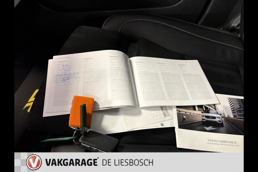Volvo XC40 1.5 T5 Recharge Inscription / Panoramadak / pilot-assist / trekhaak / harman-kardon