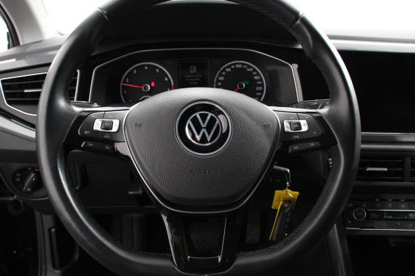 Volkswagen Polo 1.0 TSI 110pk DSG Highline | Navigatie | Apple Carplay/Android Auto | Parkeersensoren | Adaptive Cruise Control | Stoelverwarming | Getinte ramen | Climatronic | Start/Stop systeem