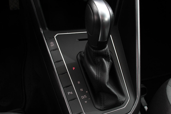 Volkswagen Polo 1.0 TSI 110pk DSG Highline | Navigatie | Apple Carplay/Android Auto | Parkeersensoren | Adaptive Cruise Control | Stoelverwarming | Getinte ramen | Climatronic | Start/Stop systeem