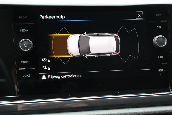 Volkswagen Polo 1.0 TSI 110pk DSG Highline | Navigatie | Apple Carplay/Android Auto | Parkeersensoren | Adaptive Cruise Control | Stoelverwarming | Getinte ramen | Climatronic | Start/Stop systeem