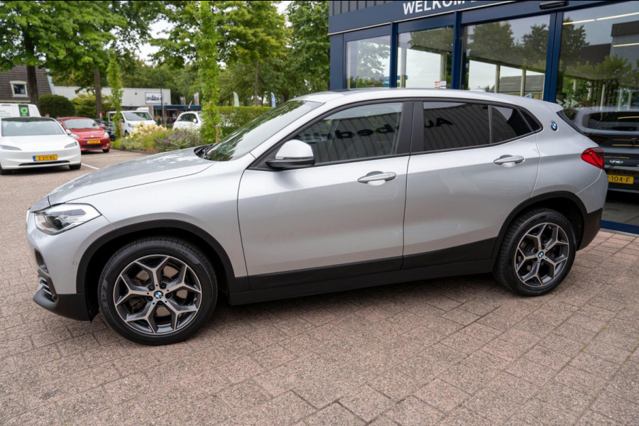 BMW X2 SDrive20i High Executive | Prijs rijklaar incl. 12 mnd garantie | Lmv Panodak Pdc Navi Clima Bluetooth Stoelverw
