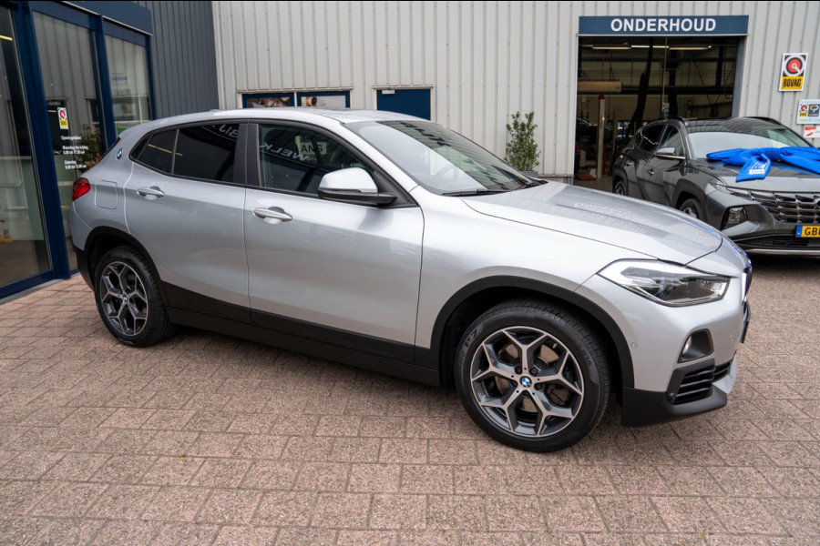 BMW X2 SDrive20i High Executive | Prijs rijklaar incl. 12 mnd garantie | Lmv Panodak Pdc Navi Clima Bluetooth Stoelverw