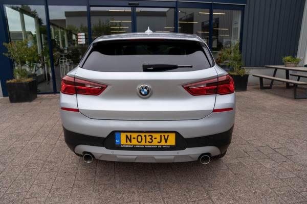 BMW X2 SDrive20i High Executive | Prijs rijklaar incl. 12 mnd garantie | Lmv Panodak Pdc Navi Clima Bluetooth Stoelverw