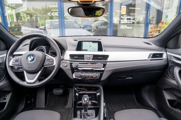 BMW X2 SDrive20i High Executive | Prijs rijklaar incl. 12 mnd garantie | Lmv Panodak Pdc Navi Clima Bluetooth Stoelverw