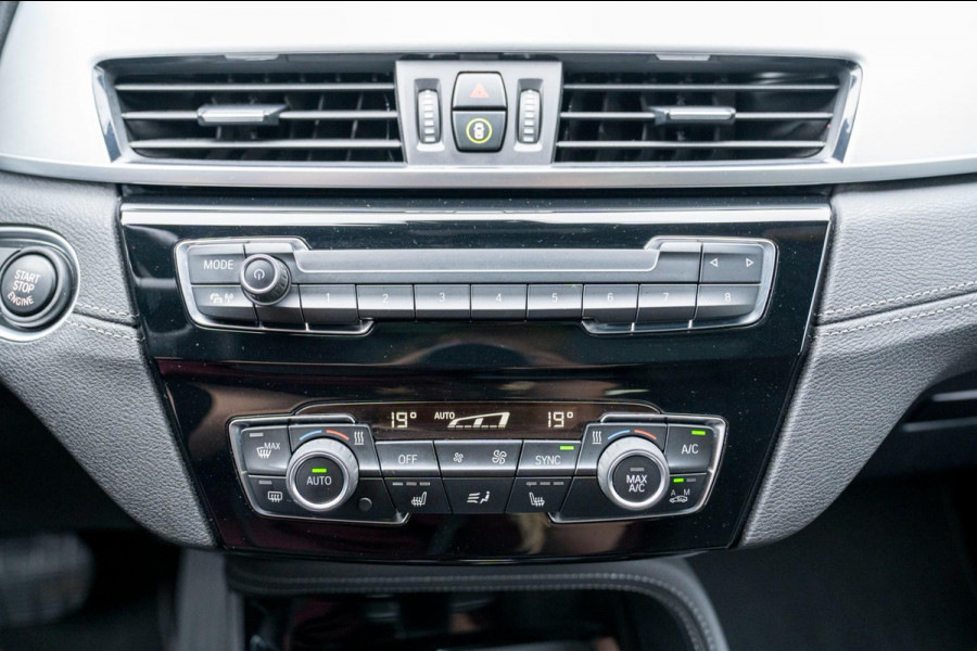 BMW X2 SDrive20i High Executive | Prijs rijklaar incl. 12 mnd garantie | Lmv Panodak Pdc Navi Clima Bluetooth Stoelverw