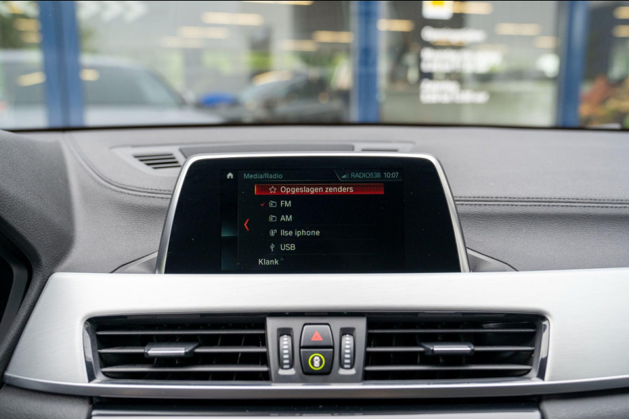 BMW X2 SDrive20i High Executive | Prijs rijklaar incl. 12 mnd garantie | Lmv Panodak Pdc Navi Clima Bluetooth Stoelverw