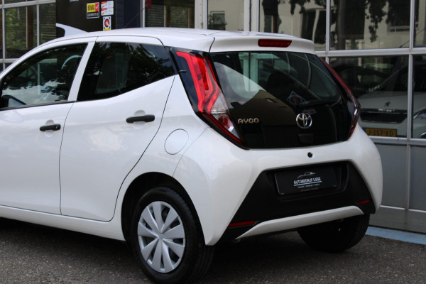 Toyota Aygo 1.0 VVT-i x-fun Airco Bluetooth Nap