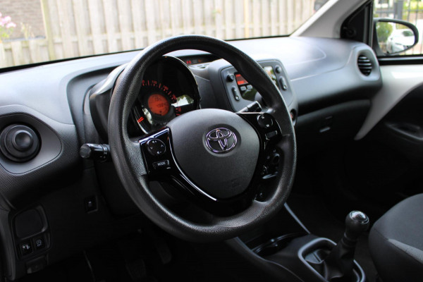 Toyota Aygo 1.0 VVT-i x-fun Airco Bluetooth Nap