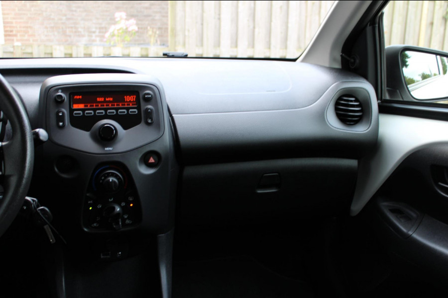 Toyota Aygo 1.0 VVT-i x-fun Airco Bluetooth Nap