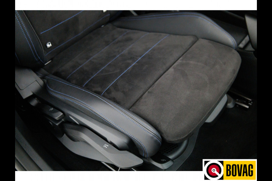 BMW X1 xDrive25e M-sport 245 PK | Stoelverwarming + massage | Stuurverwarming | Navigatie Keyless, Winterset, Elektrische achterklep, Privacy glas, App-connect, Cruise, Led