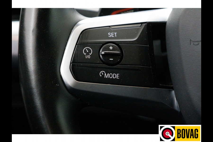 BMW X1 xDrive25e M-sport 245 PK | Stoelverwarming + massage | Stuurverwarming | Navigatie Keyless, Winterset, Elektrische achterklep, Privacy glas, App-connect, Cruise, Led